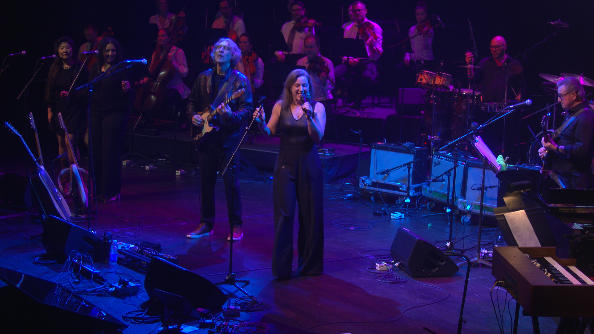 Bass lessons Toronto — Studio 211 UNBREAKABLE II Laura Our Day live